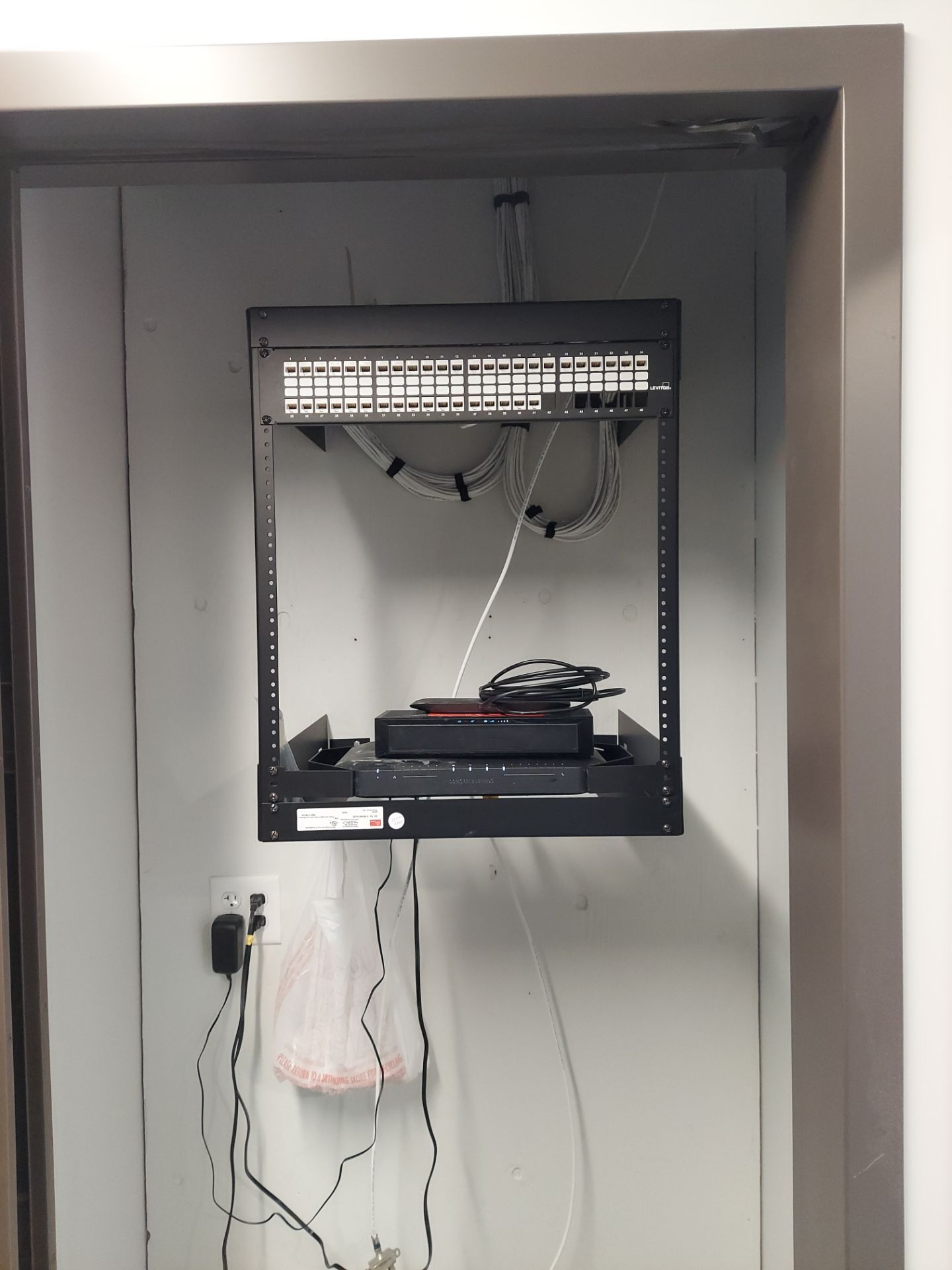 Wall Mount Rack